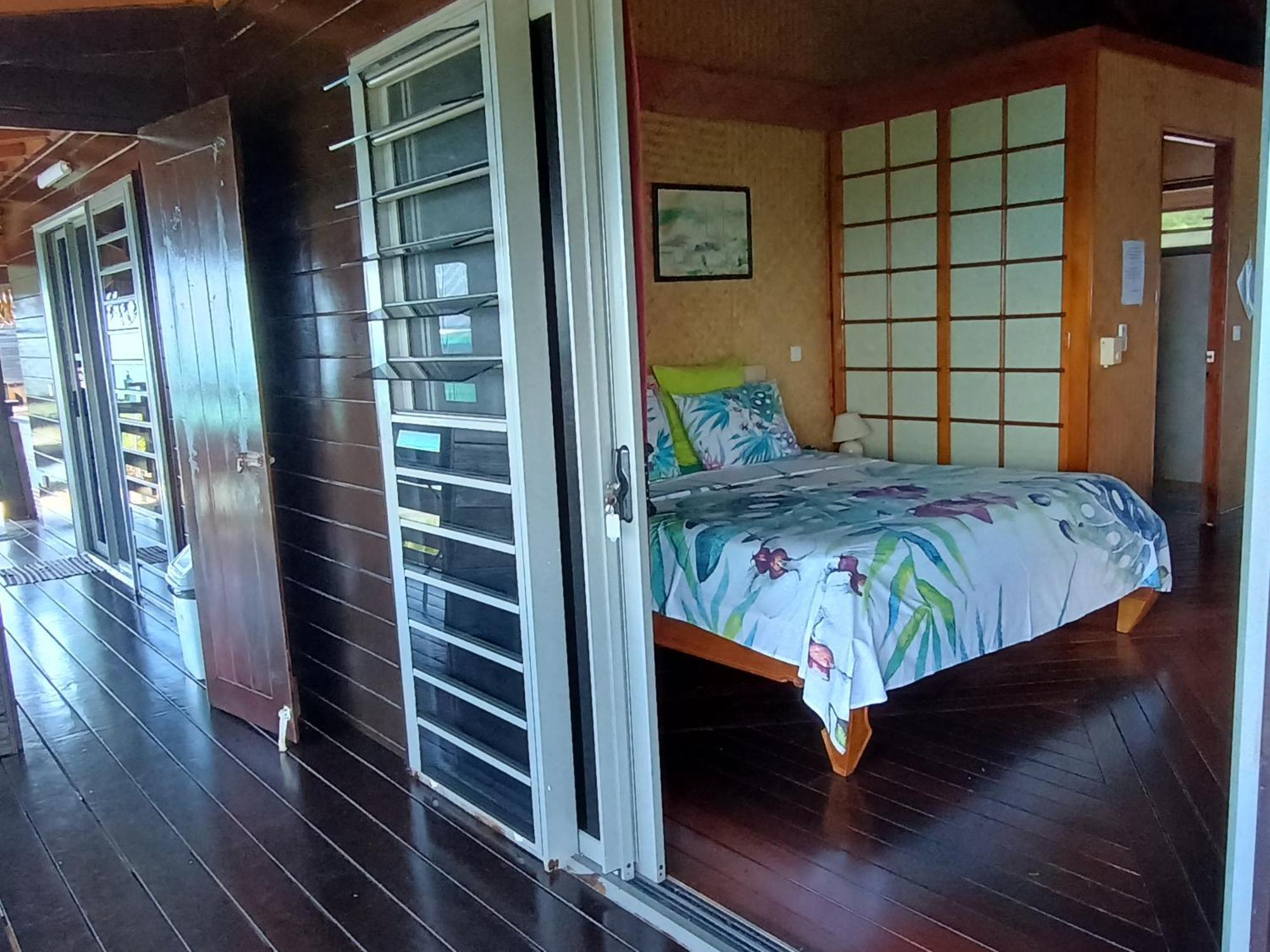 Tehuarupe Surf Studios Haapiti Dış mekan fotoğraf